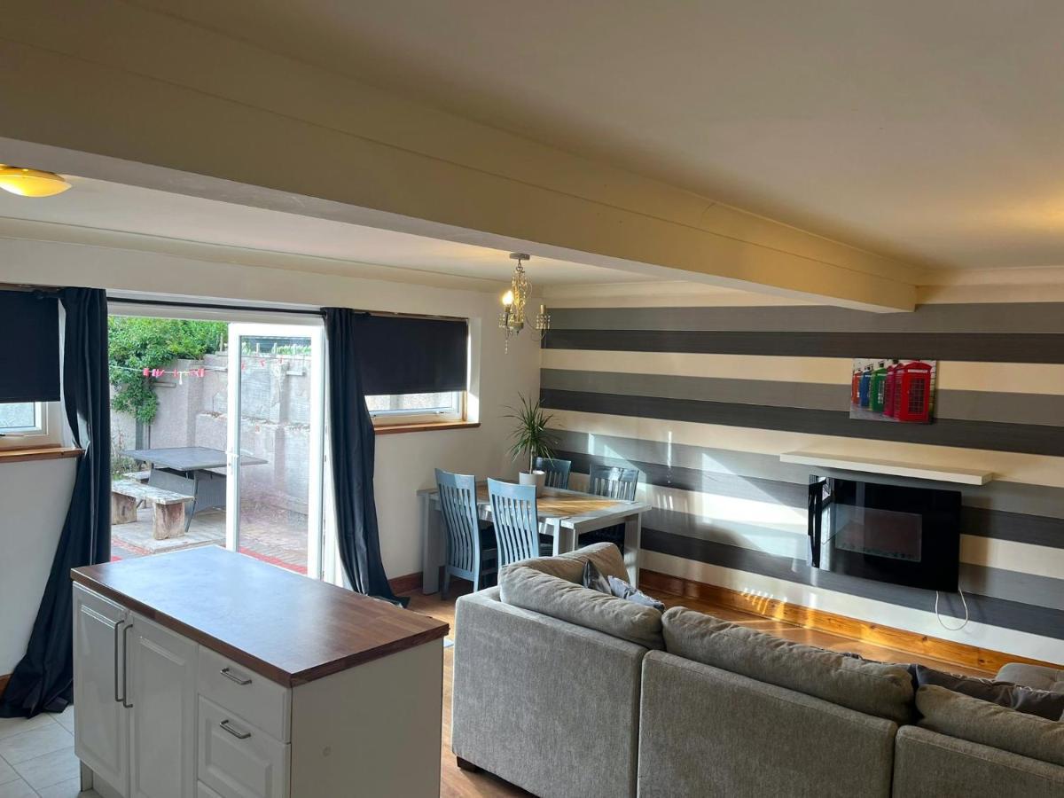Elegant 2 Bedroom Chalet Edinburgh Exteriér fotografie